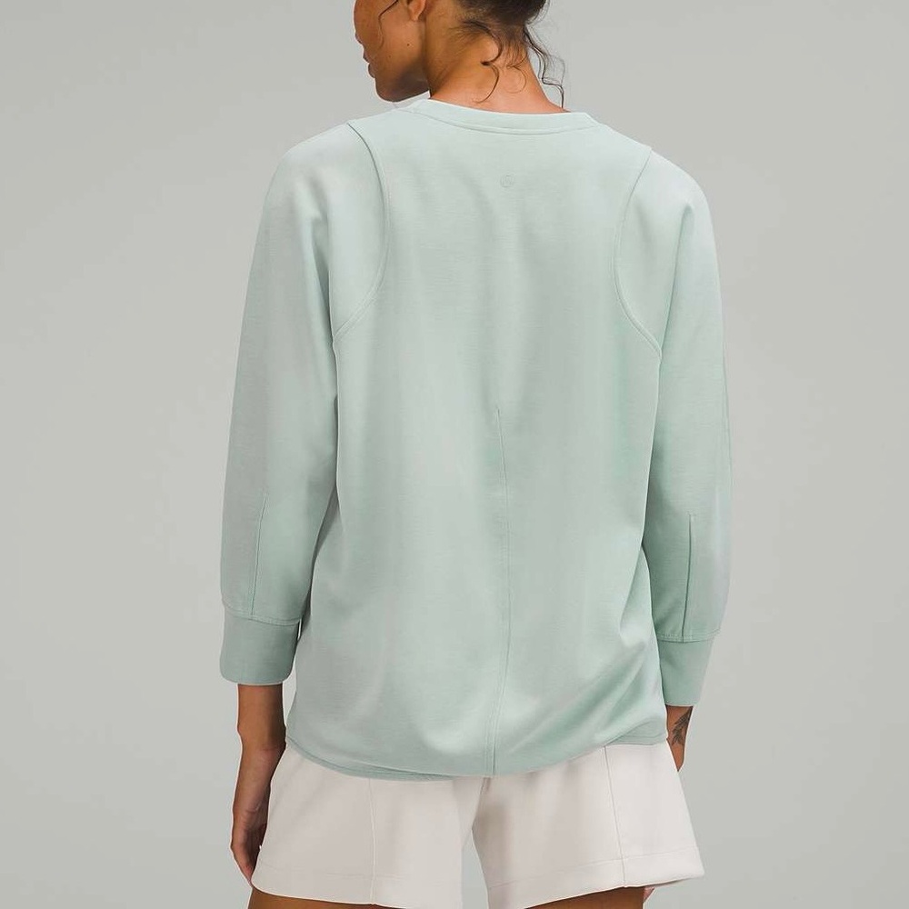 Lululemon Softstreme Draped-Back Crew
Silver Blue - Picture 5 of 13